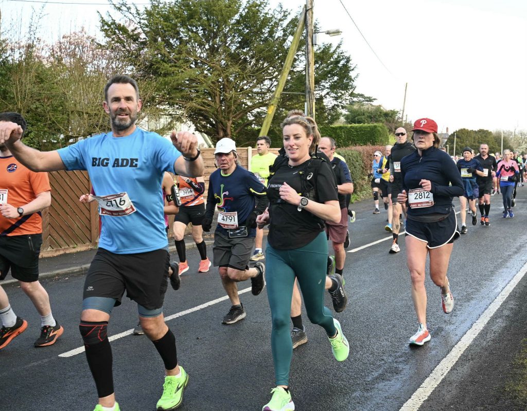wilmslow 10k race shot